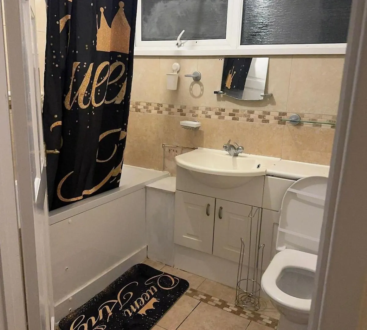 Σπίτι διακοπών Warm Spacious Lovely House Κάρντιφ