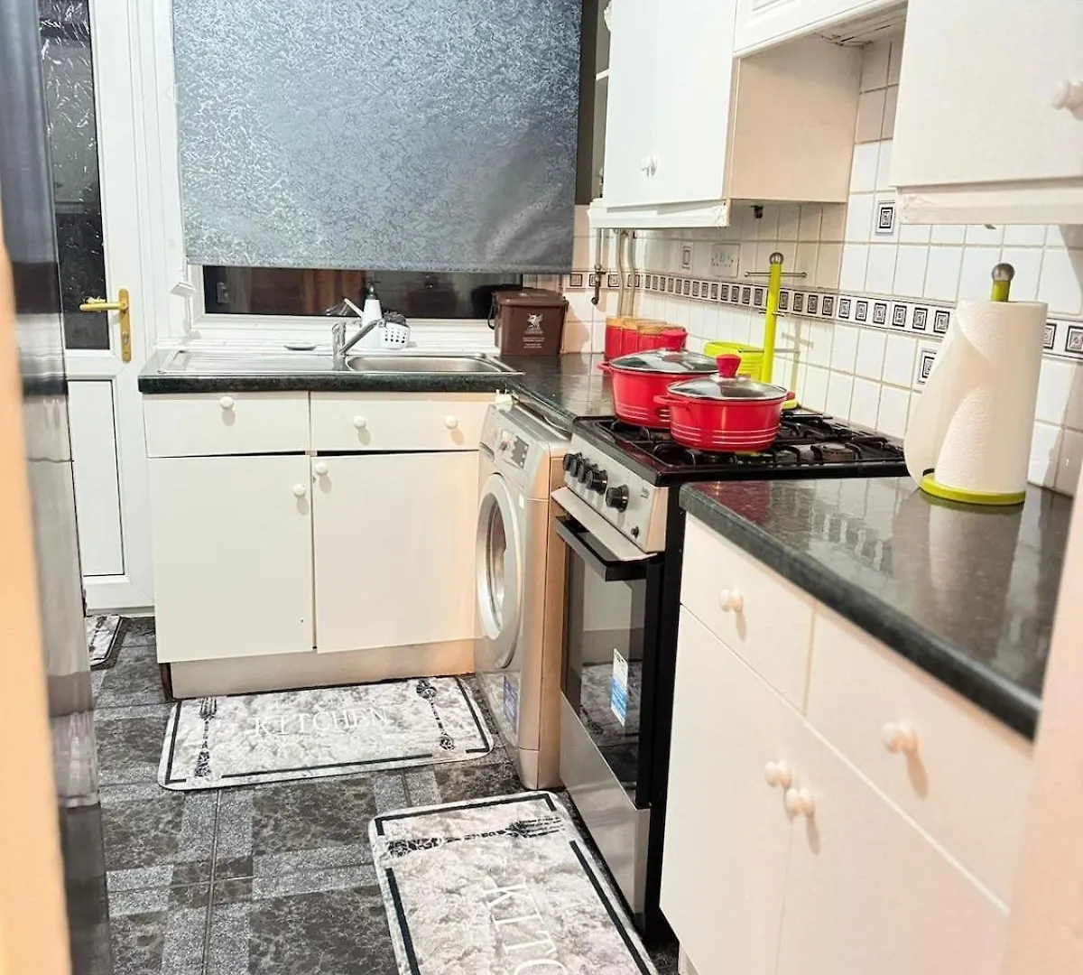Warm Spacious Lovely House Κάρντιφ Σπίτι διακοπών