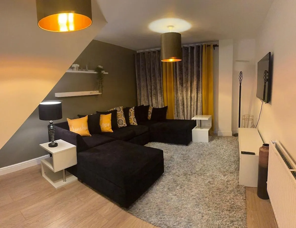 Warm Spacious Lovely House Κάρντιφ Ηνωμένο Βασίλειο